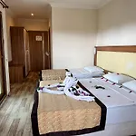 Hotel Mitos